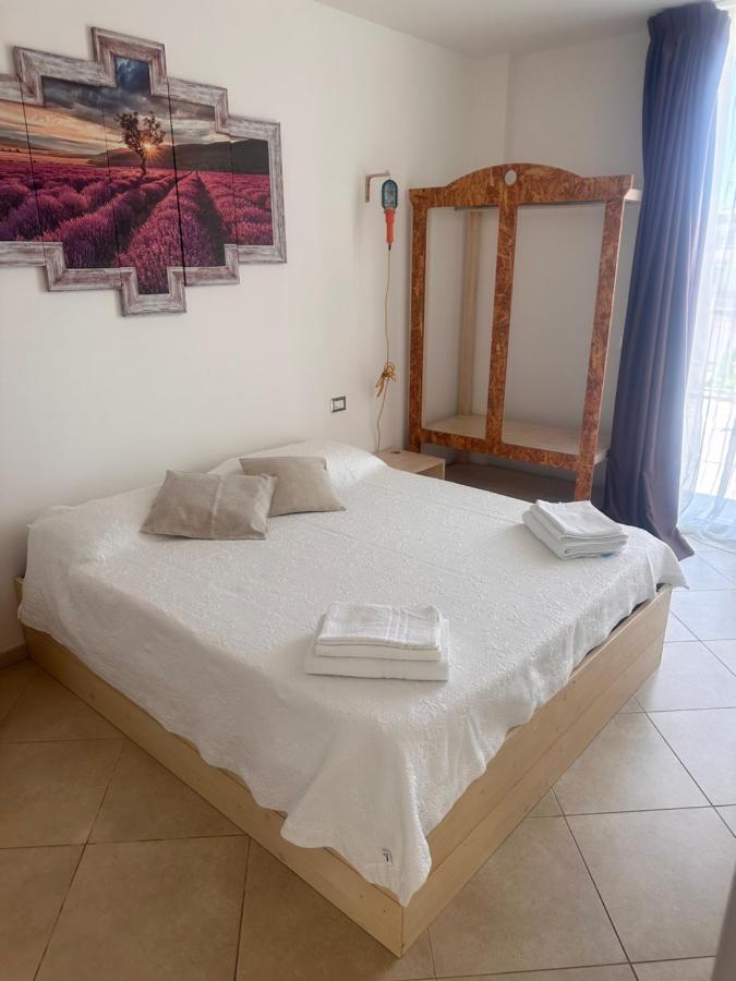 Percebes Exclusive B&B Cutrofiano Exterior photo