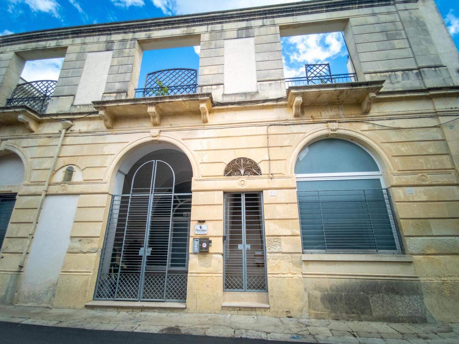 Percebes Exclusive B&B Cutrofiano Exterior photo